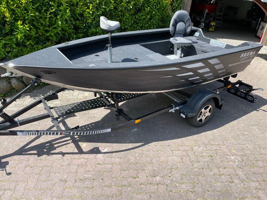 Brema 430 V Pro Bass Tiller Angelboot
